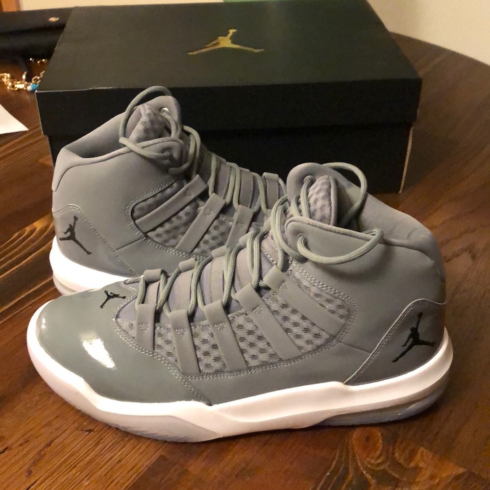 Jordan Max Aura